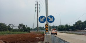 Pekerjaan Pembangunan Jalan, Saluran, dan Penerangan Jalan Umum Area Akses Toll Borr (Boulevard)